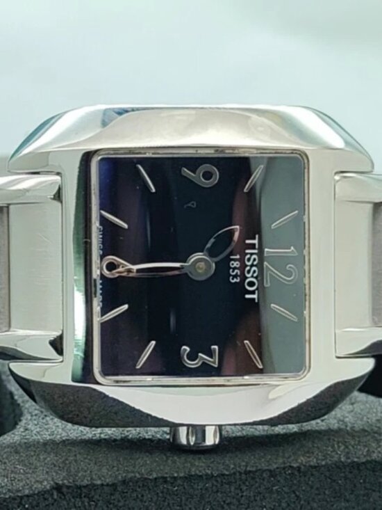 TISSOT 1853 QUARTZ Ref. L750/850 STEEL SAPPHIRE CRYSTAL LADIES SWISS 24mm WATCH main image 4